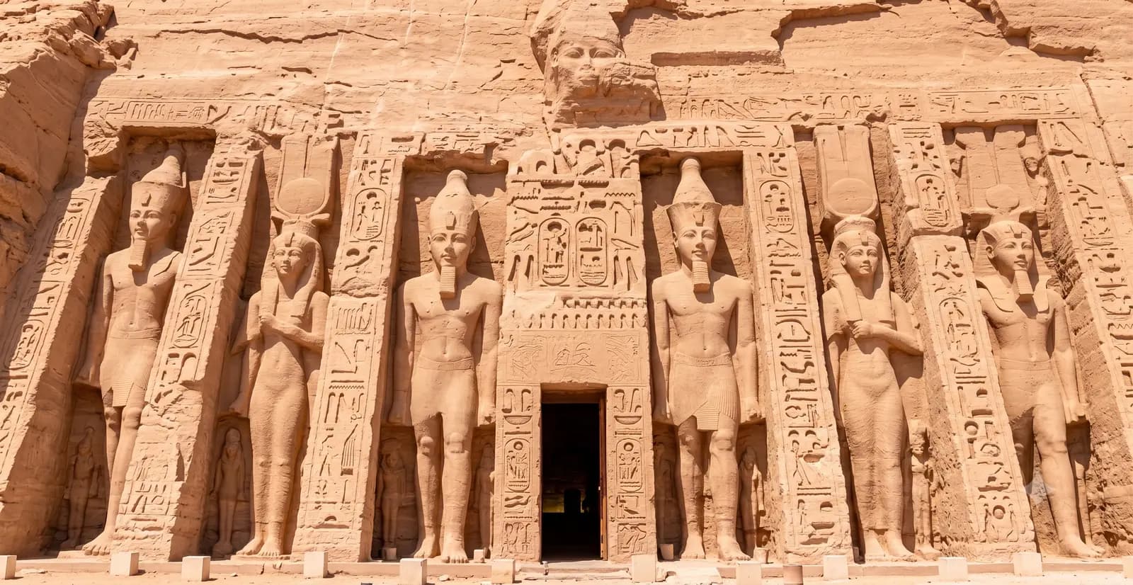 Abu Simbel photo 4